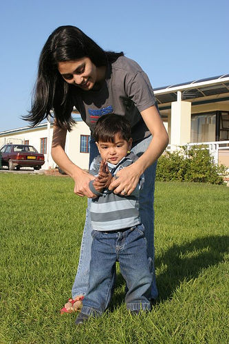 Moms Declaring War on Satan - Parenting Like Hannah