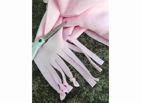 Easy Scarf Service Project and Devotional For Kids